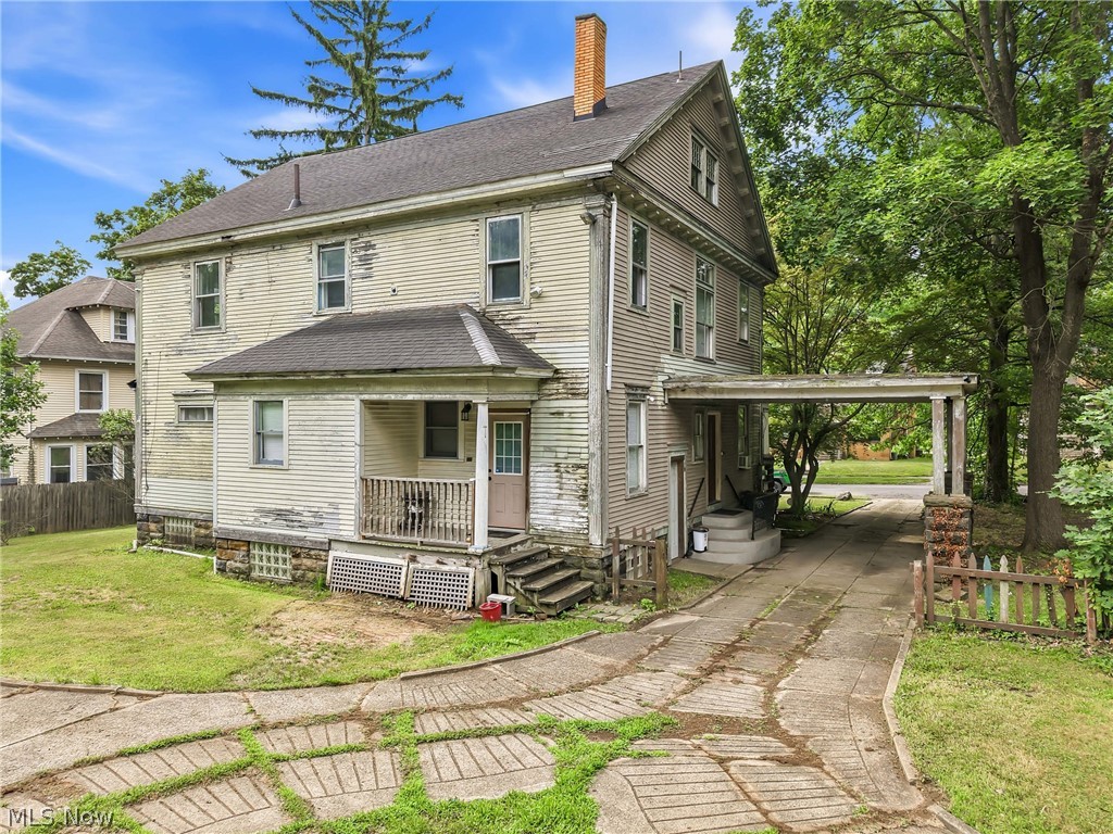 236 N Heights Avenue Youngstown OH 44505