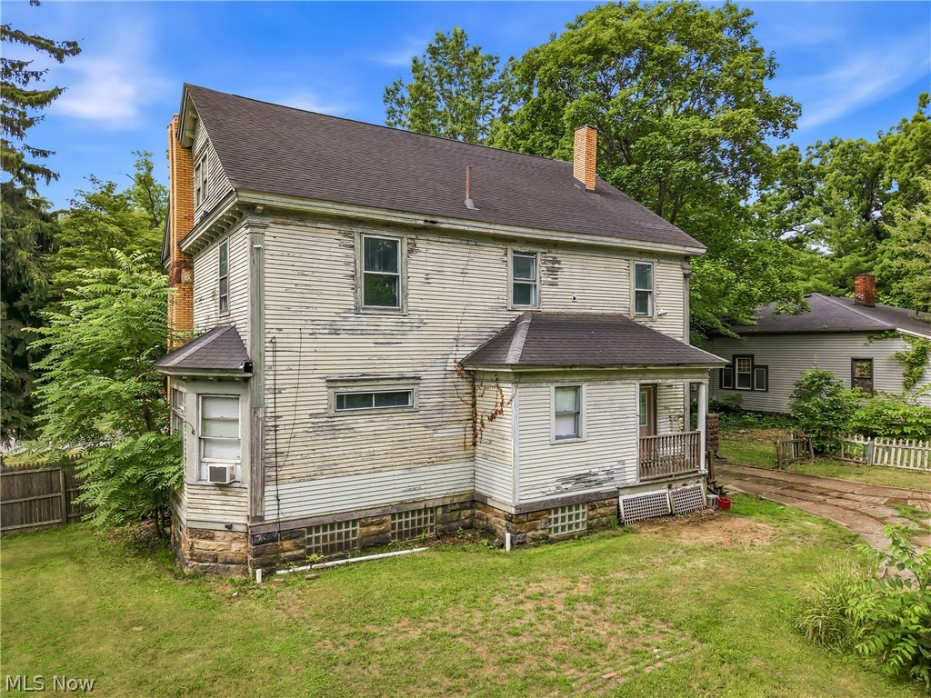 236 N Heights Avenue Youngstown OH 44505