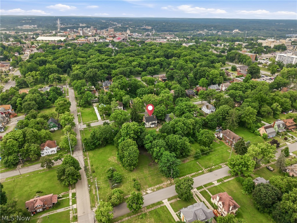 236 N Heights Avenue Youngstown OH 44505