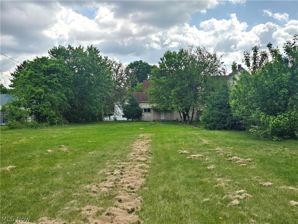 413 N 9th Street Coshocton OH 43812