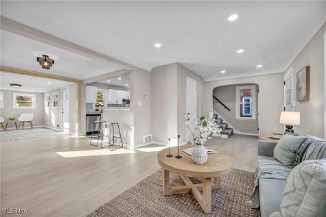 3726 W 169th Street Cleveland OH 44111