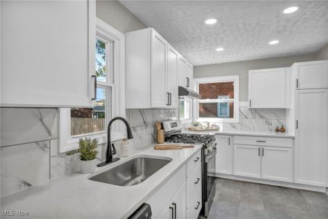 3726 W 169th Street Cleveland OH 44111
