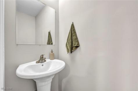 3726 W 169th Street Cleveland OH 44111