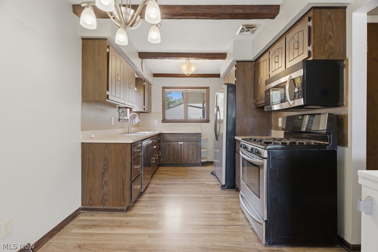 15624 Hocking Boulevard Brook Park OH 44142