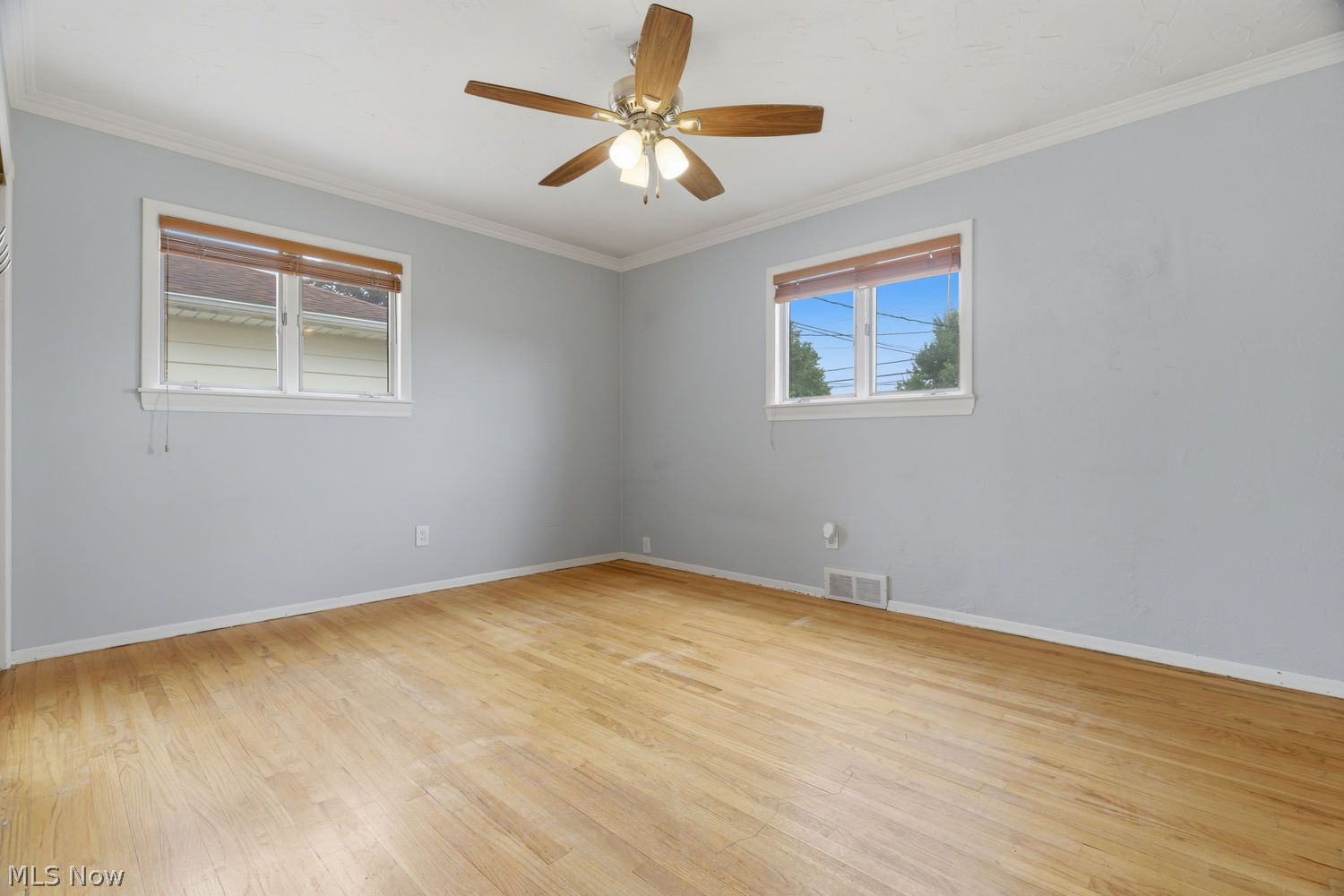 15624 Hocking Boulevard Brook Park OH 44142