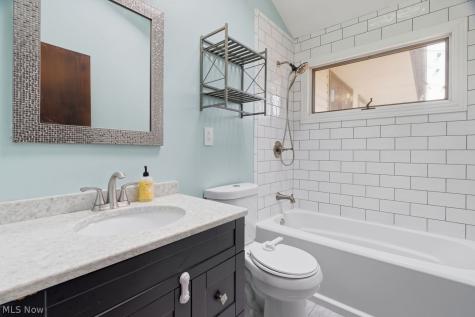 15624 Hocking Boulevard Brook Park OH 44142