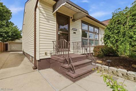 15624 Hocking Boulevard Brook Park OH 44142