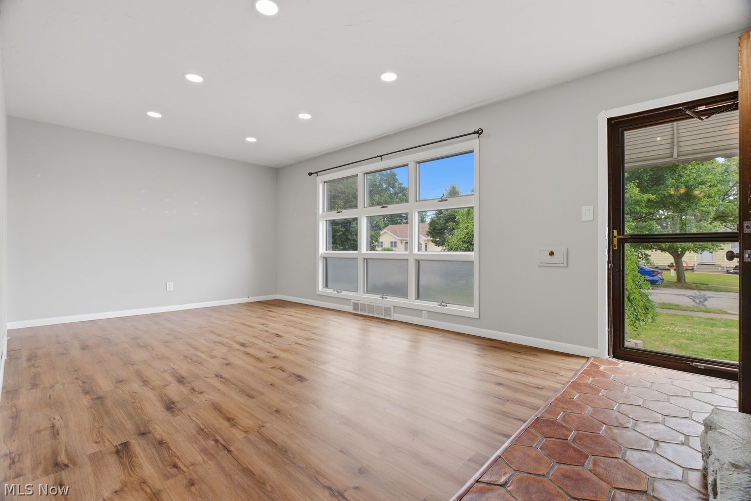 15624 Hocking Boulevard Brook Park OH 44142