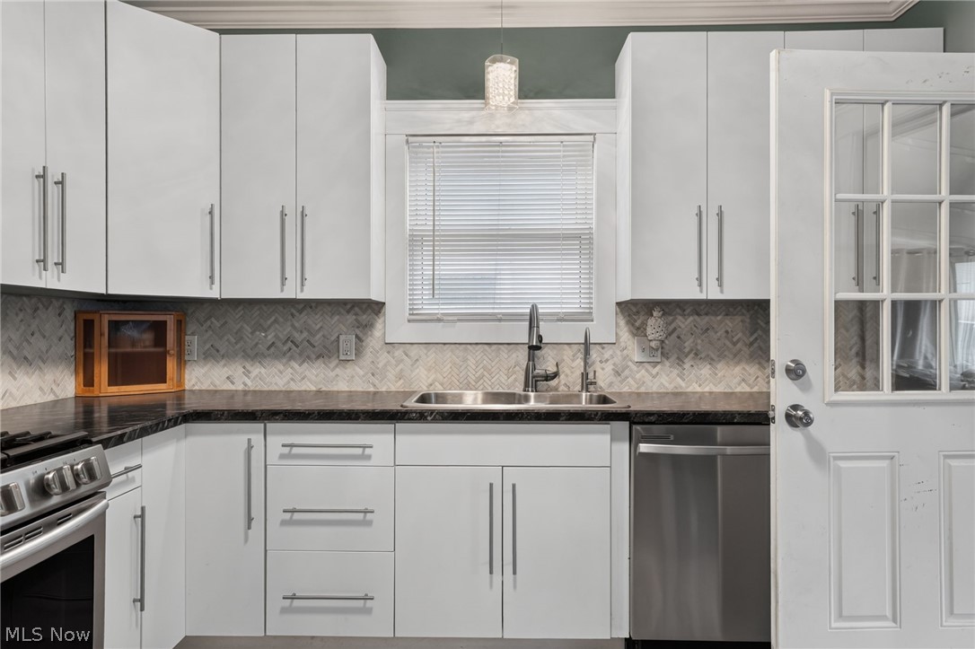 3872 E 40th Street Newburgh Heights OH 44105