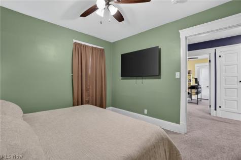 3872 E 40th Street Newburgh Heights OH 44105