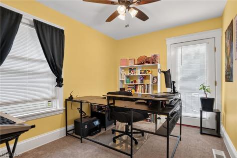 3872 E 40th Street Newburgh Heights OH 44105