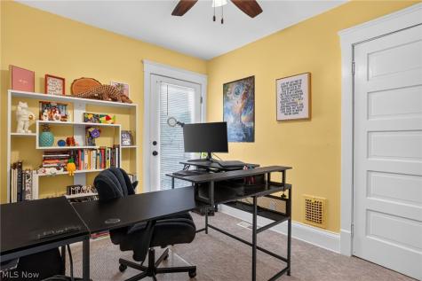3872 E 40th Street Newburgh Heights OH 44105