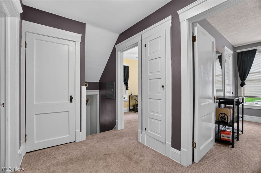 3872 E 40th Street Newburgh Heights OH 44105