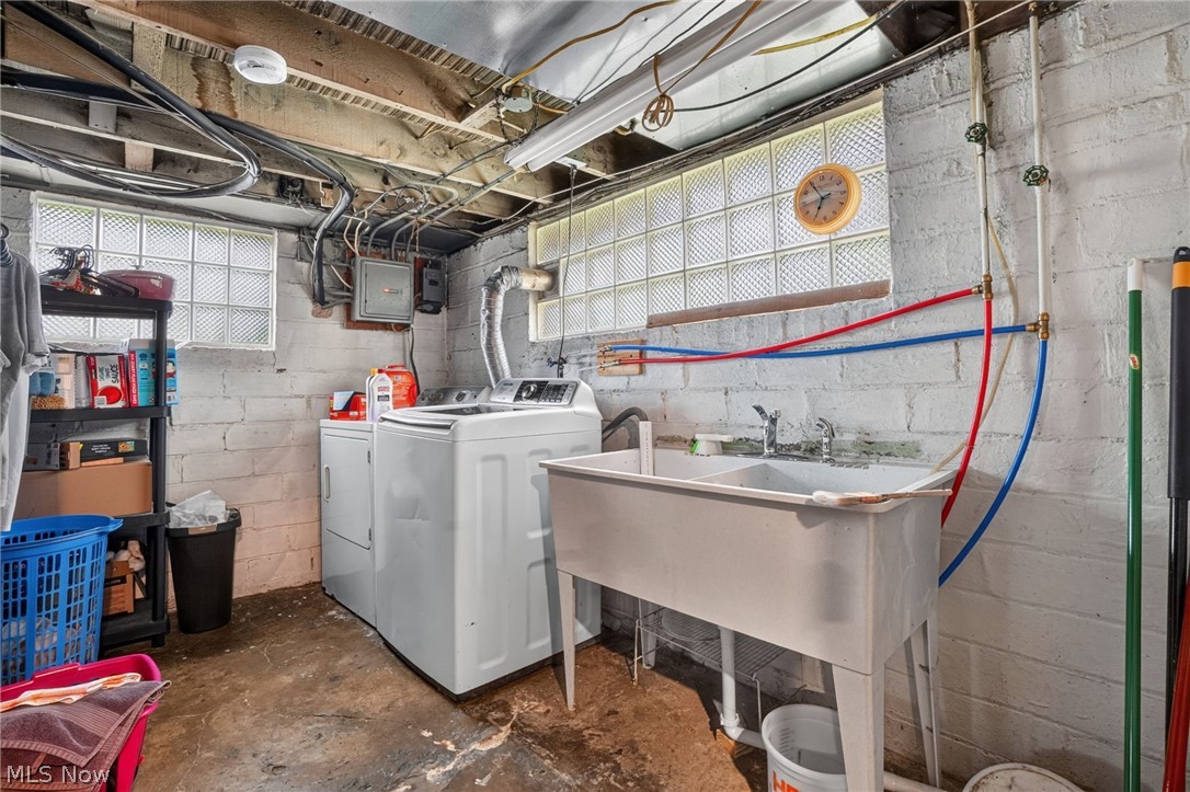 3872 E 40th Street Newburgh Heights OH 44105