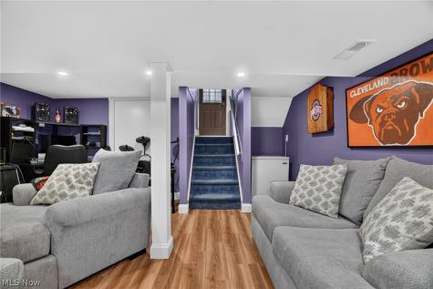 3872 E 40th Street Newburgh Heights OH 44105