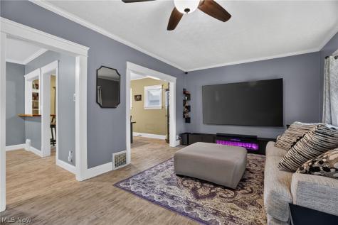3872 E 40th Street Newburgh Heights OH 44105