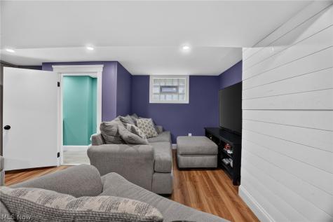 3872 E 40th Street Newburgh Heights OH 44105