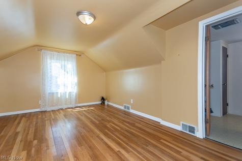 1292 Irene Road Lyndhurst OH 44124