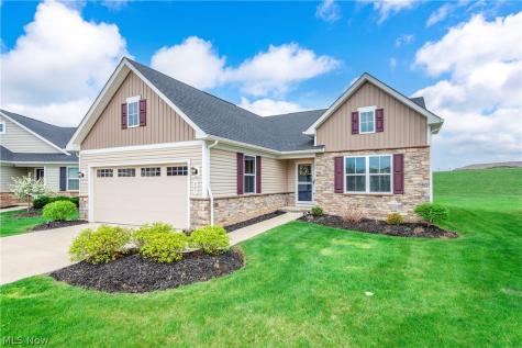 307 Pebble Creek Court Amherst OH 44001