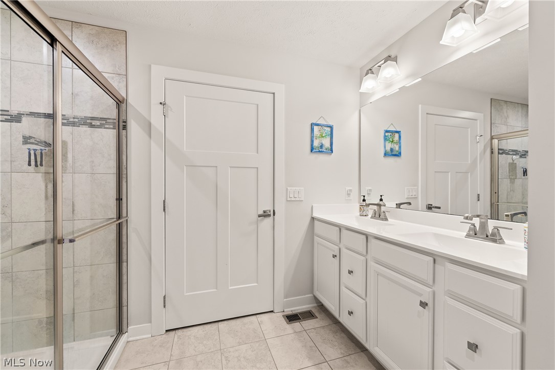 307 Pebble Creek Court Amherst OH 44001