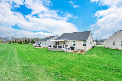 307 Pebble Creek Court Amherst OH 44001