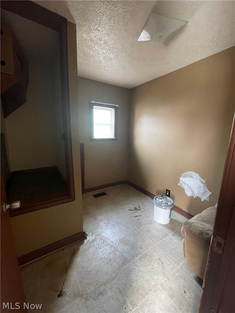 418 S 8th Street Cambridge OH 43725