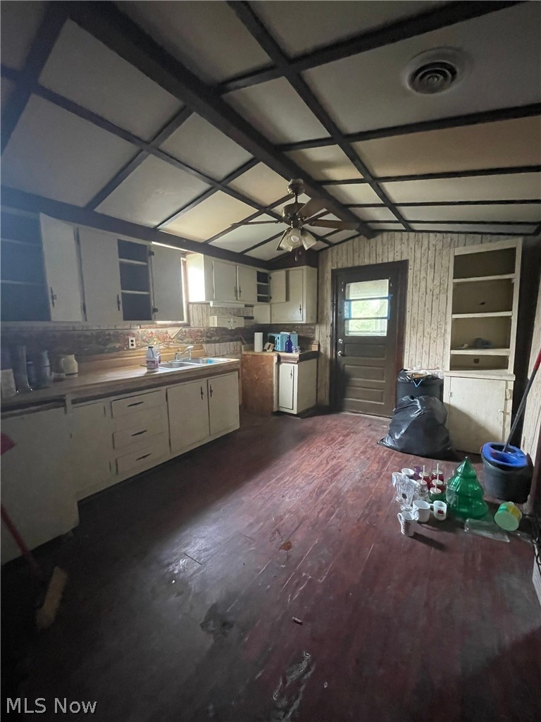 418 S 8th Street Cambridge OH 43725