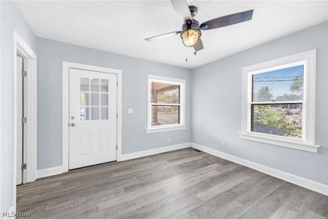 5803 Stearns Road North Olmsted OH 44070