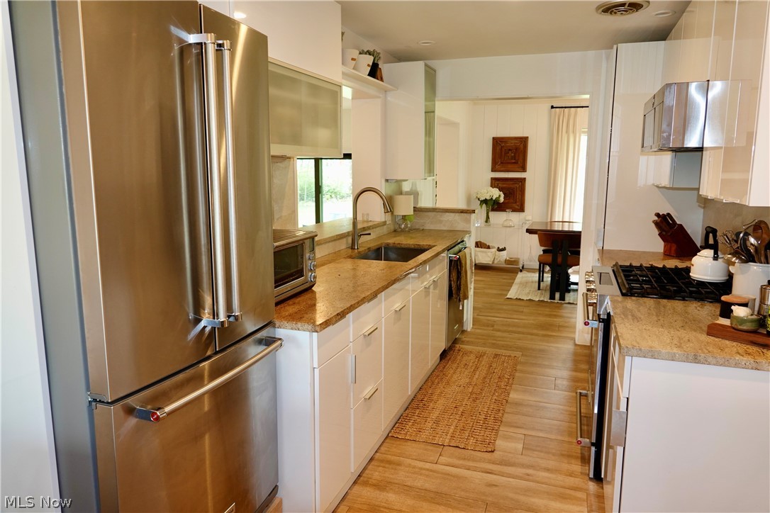 6842 Metro Park Drive Mayfield Village OH 44143