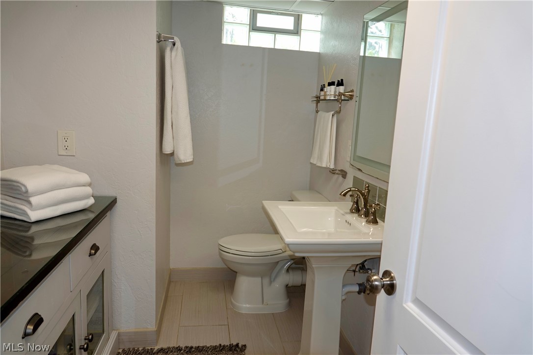6842 Metro Park Drive Mayfield Village OH 44143