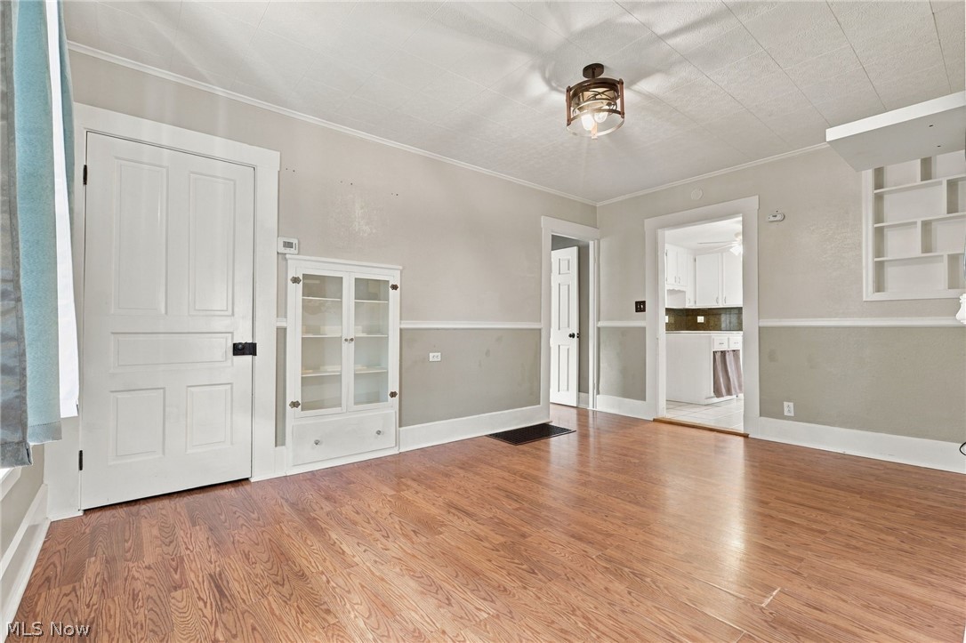 49 W 8th Street Dresden OH 43821