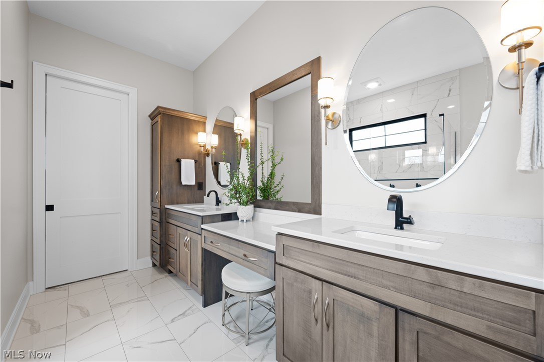 2989 Blakeslee Boulevard Medina OH 44256