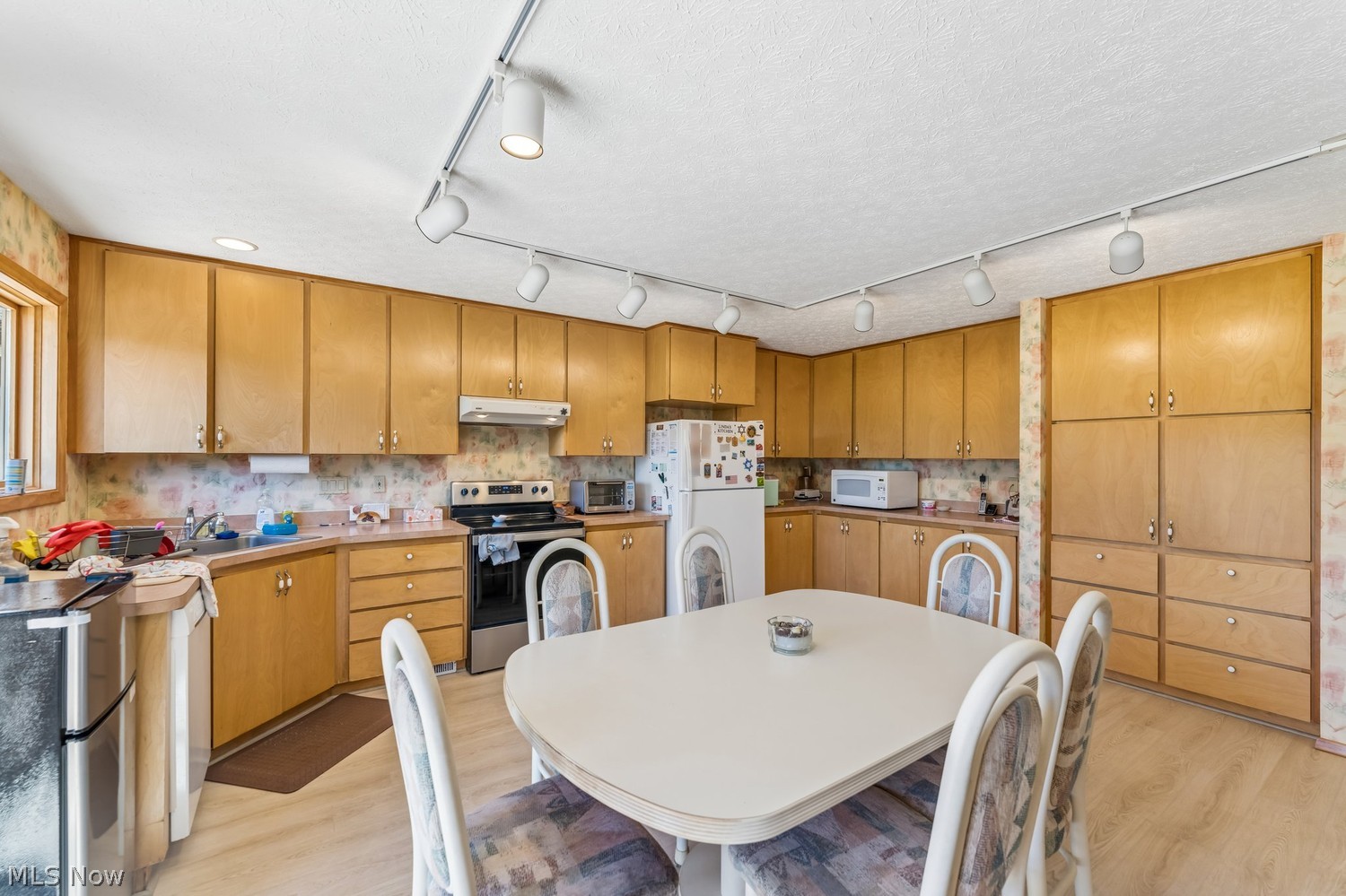 32723 Fallhaven Circle North Ridgeville OH 44039