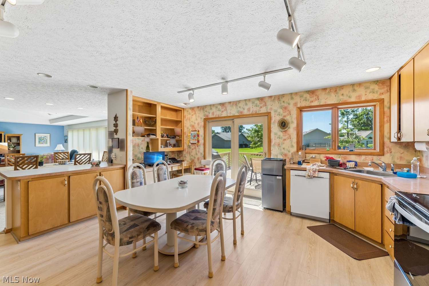 32723 Fallhaven Circle North Ridgeville OH 44039