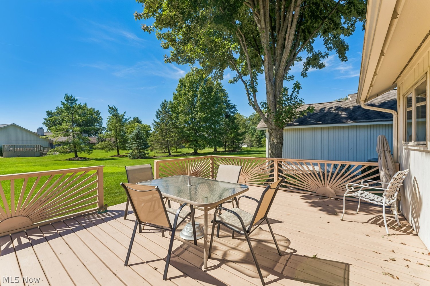 32723 Fallhaven Circle North Ridgeville OH 44039