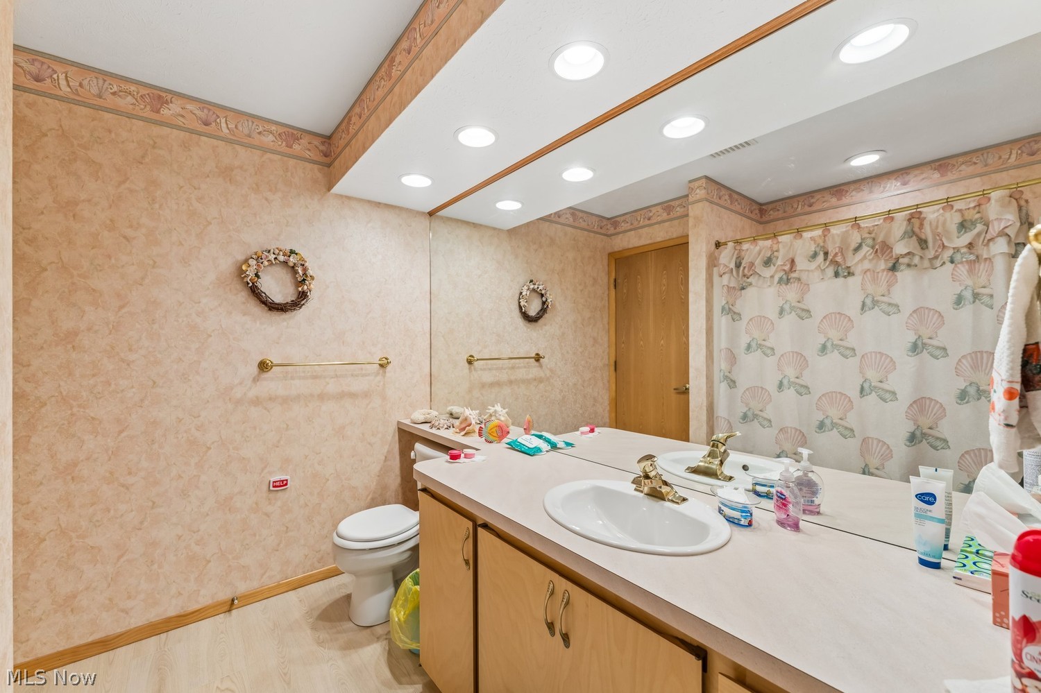 32723 Fallhaven Circle North Ridgeville OH 44039