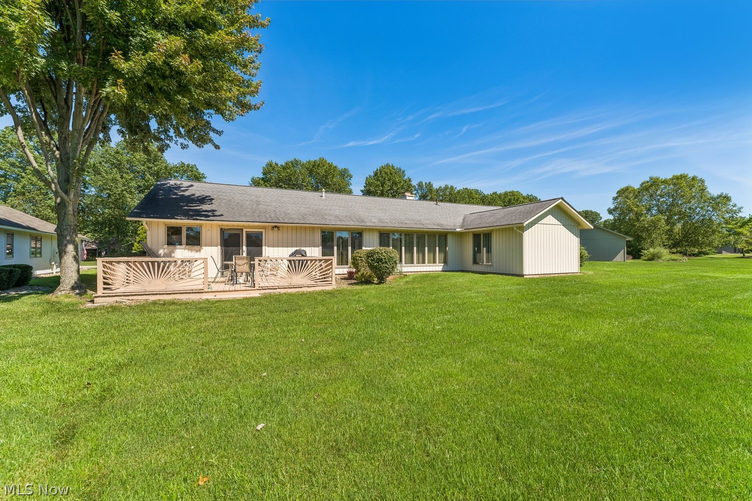 32723 Fallhaven Circle North Ridgeville OH 44039