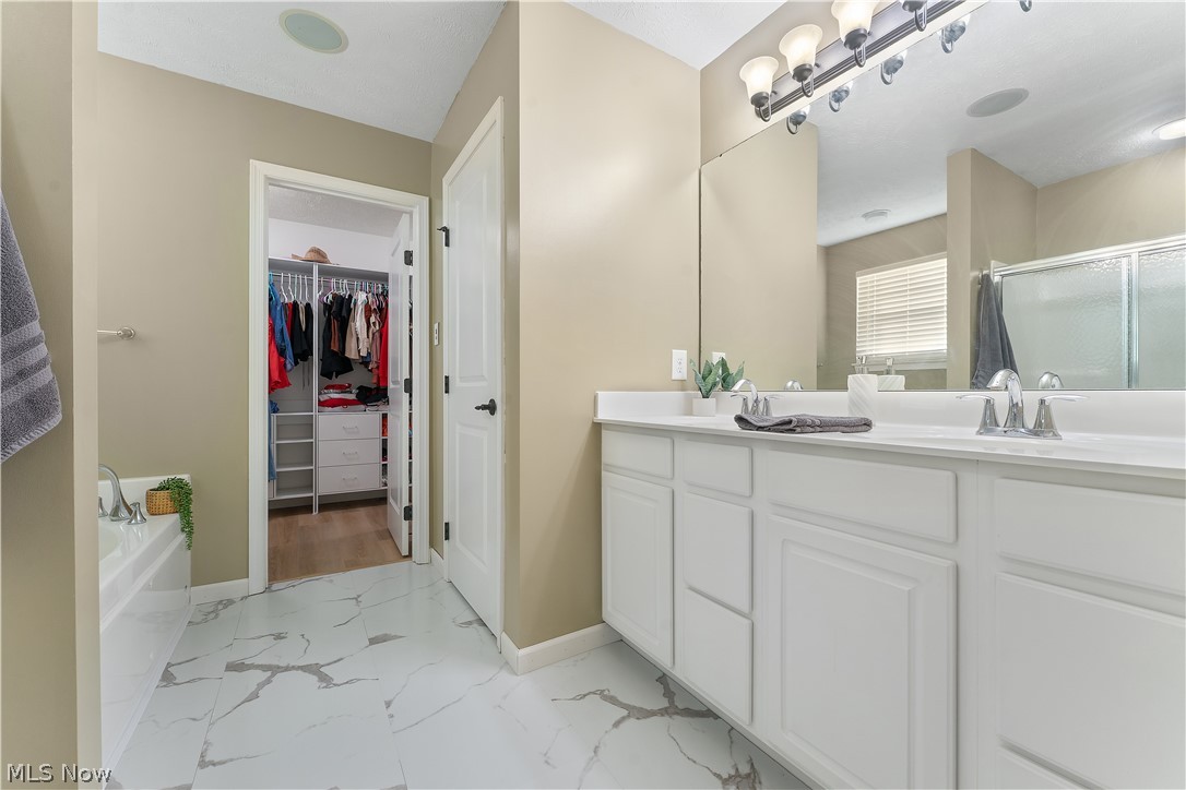 4426 Chevron Circle SW Massillon OH 44646