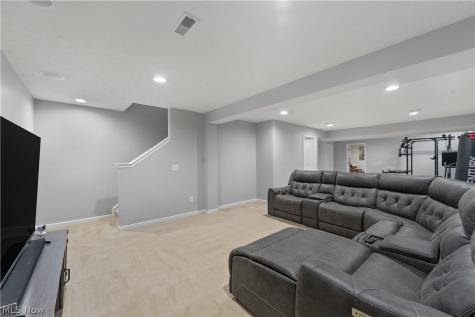 4426 Chevron Circle SW Massillon OH 44646