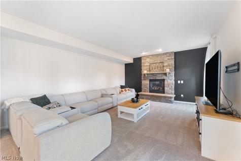 4426 Chevron Circle SW Massillon OH 44646