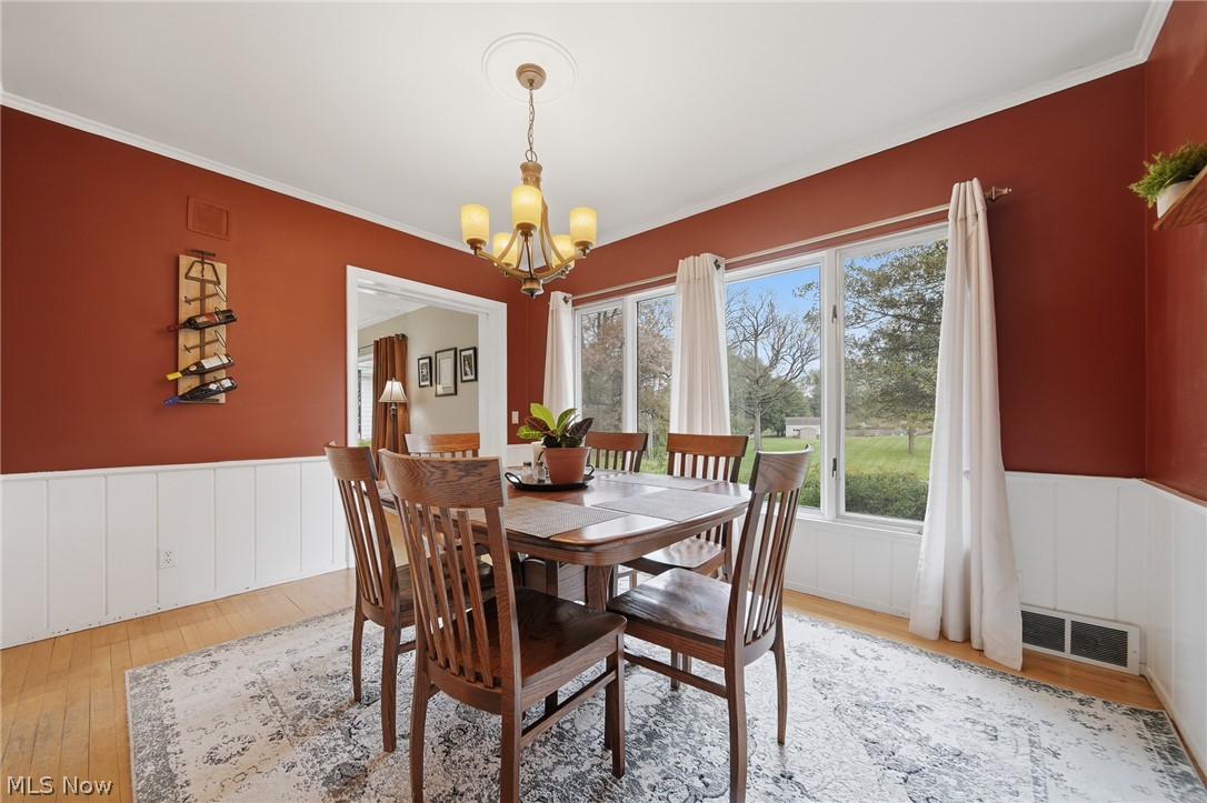 905 Mohawk Trail SW Hartville OH 44632