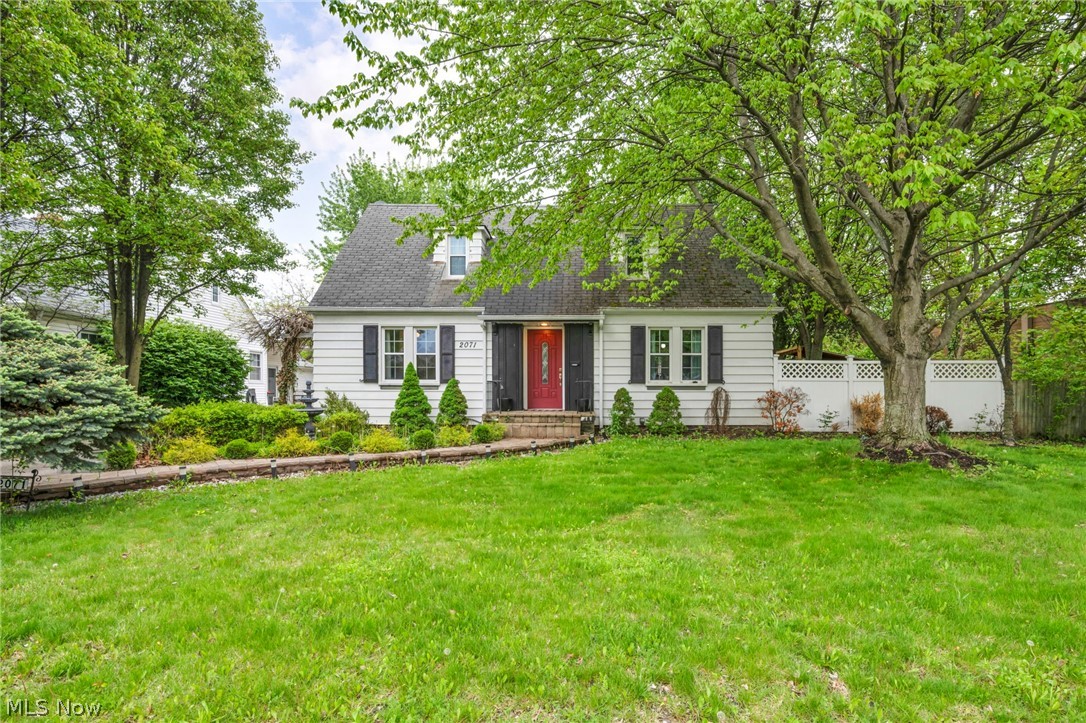 2071 Lakeview Avenue Rocky River OH 44116