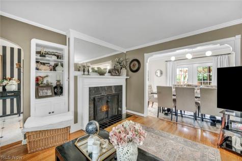 2071 Lakeview Avenue Rocky River OH 44116