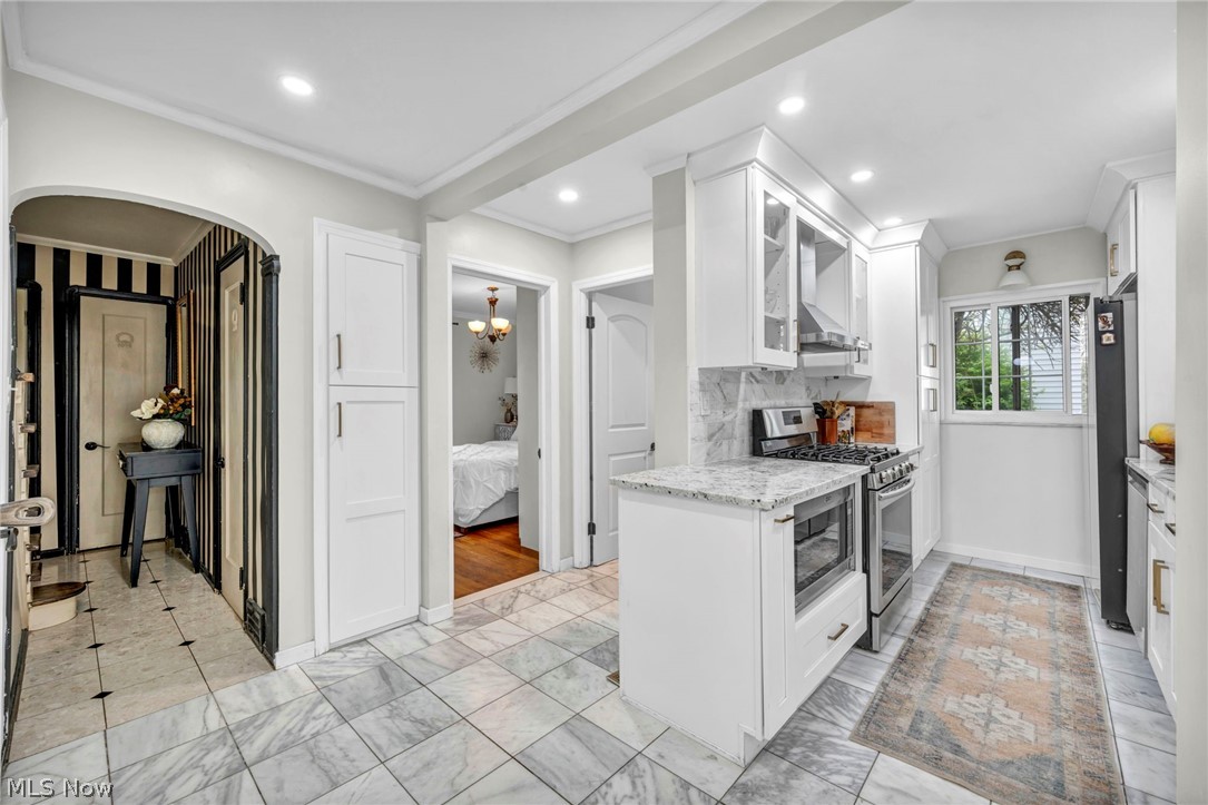2071 Lakeview Avenue Rocky River OH 44116