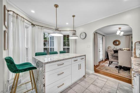 2071 Lakeview Avenue Rocky River OH 44116