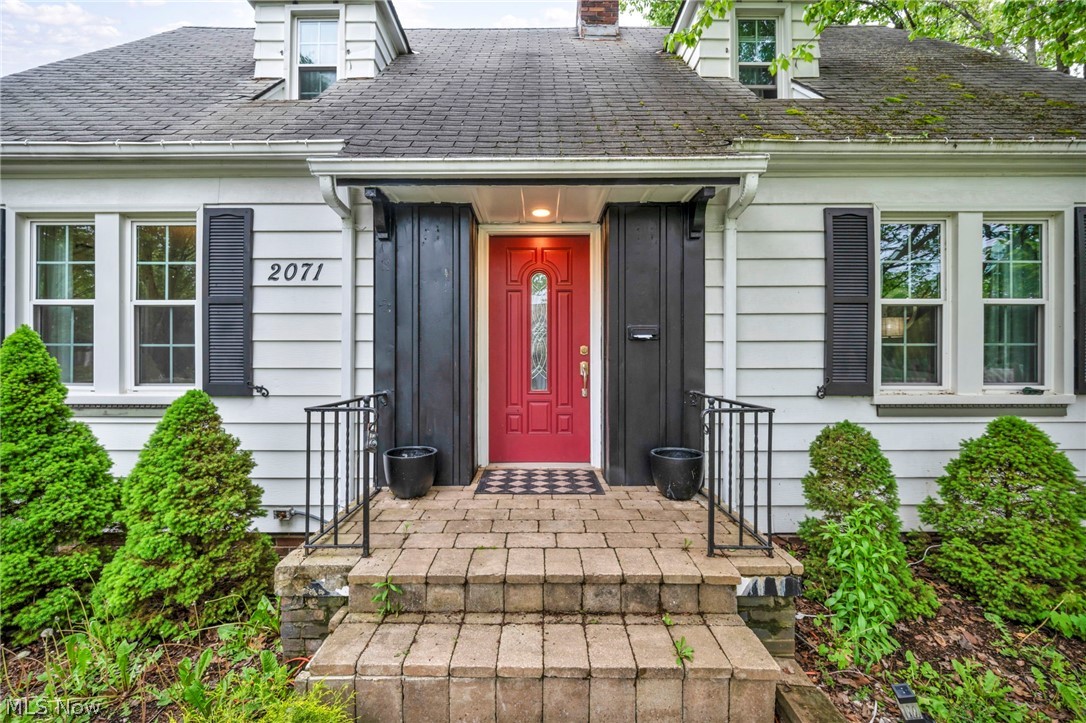 2071 Lakeview Avenue Rocky River OH 44116