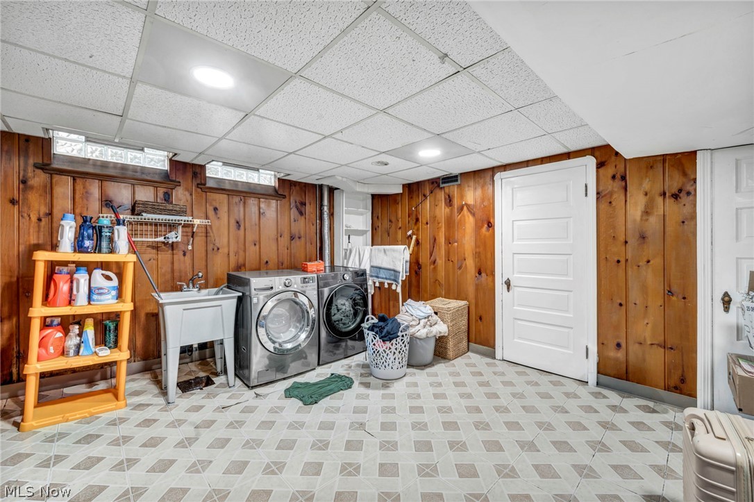 2071 Lakeview Avenue Rocky River OH 44116