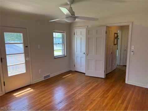 1139 Castleton Road Cleveland Heights OH 44121