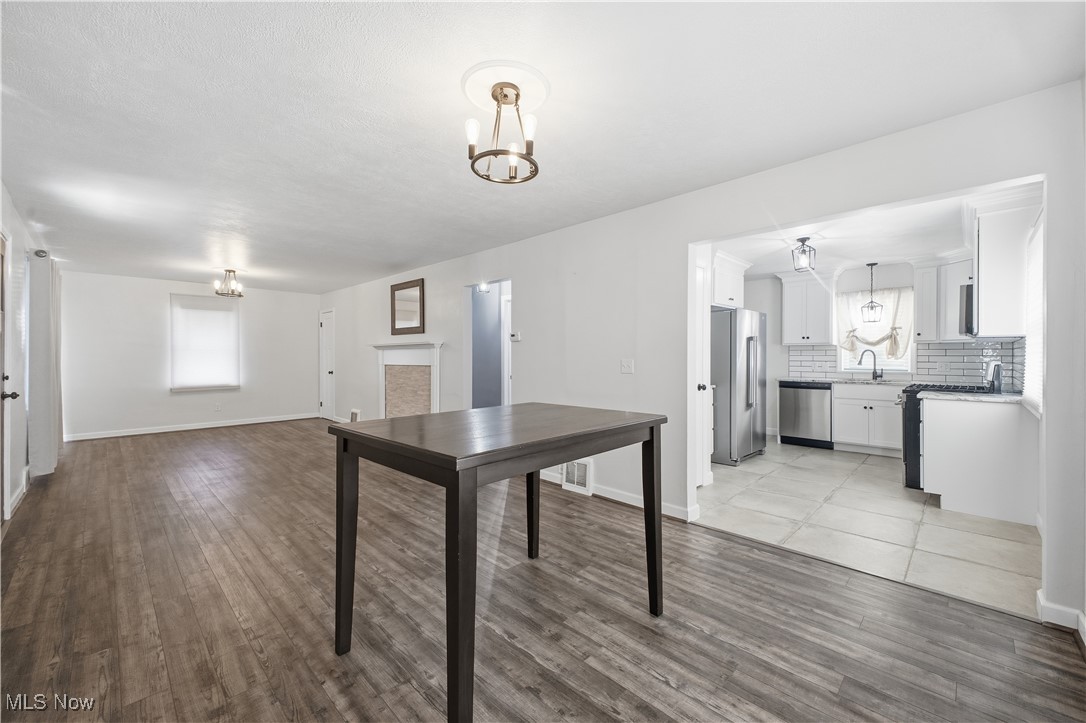 56 Jeffrey Lane New Middletown OH 44442