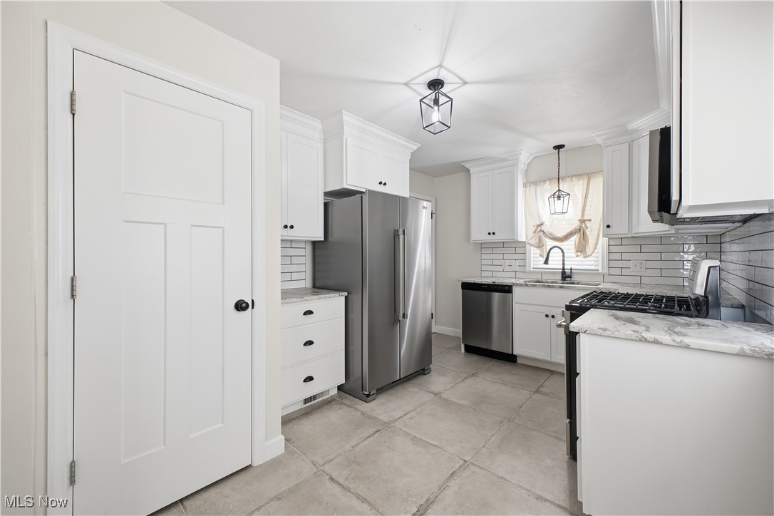 56 Jeffrey Lane New Middletown OH 44442
